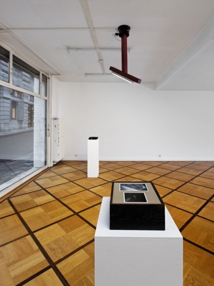 Aaron Flint Jamison, vue de l'exposition, Centre d'édition contemporaine, Genève, 2011