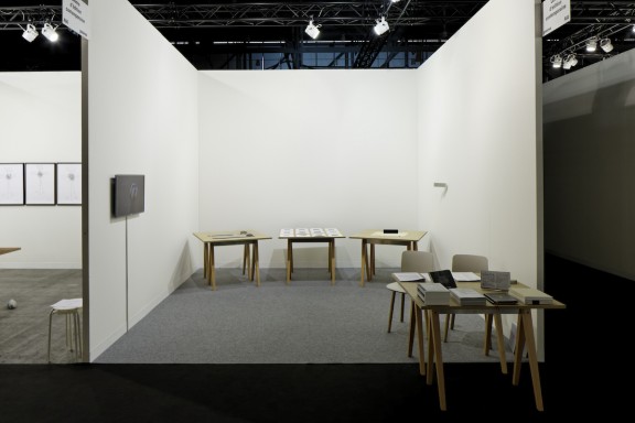 Vue du stand du CEC, artgenève, 2013